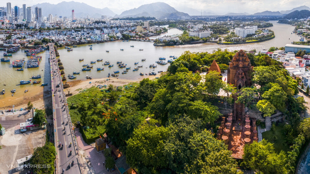 Địa điểm du lịch Nha Trang 2024 15 thap ba ponagar jpeg 7743 1648 4105 7327 1652070695 1
